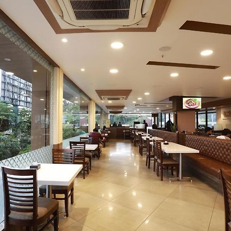 As Airport Inn Kochi Екстер'єр фото