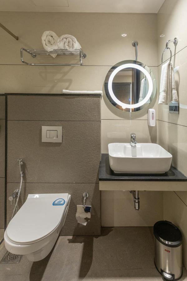 As Airport Inn Kochi Екстер'єр фото
