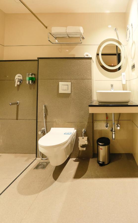 As Airport Inn Kochi Екстер'єр фото