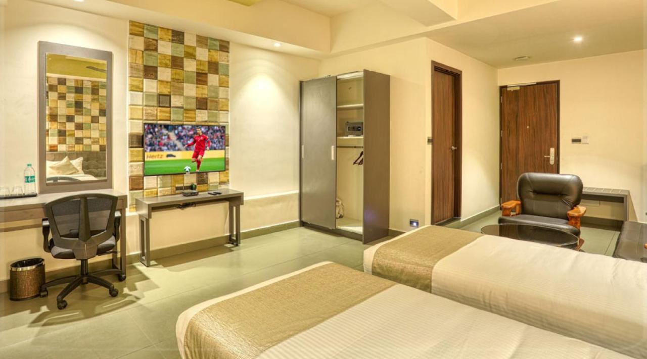 As Airport Inn Kochi Екстер'єр фото