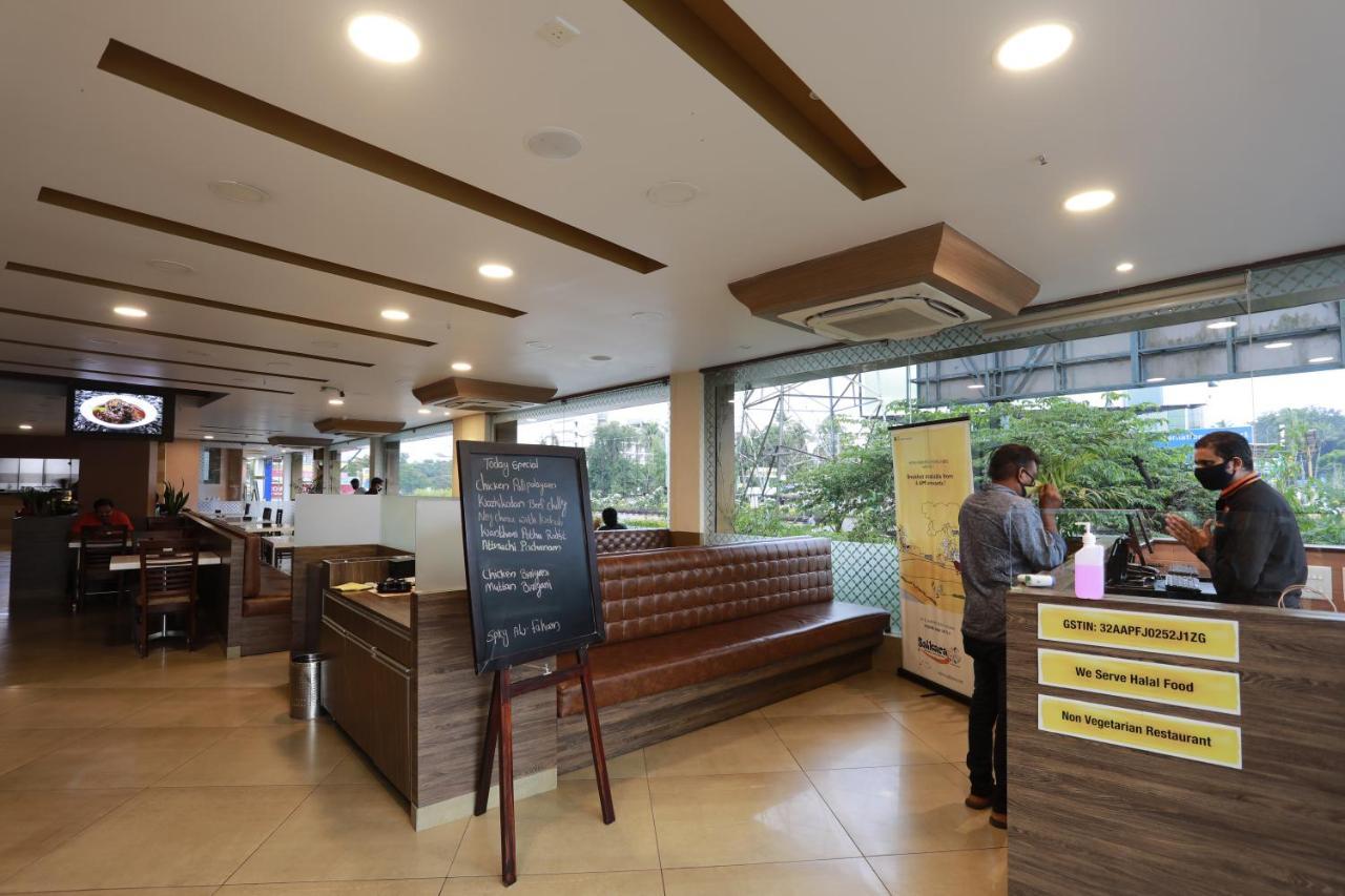 As Airport Inn Kochi Екстер'єр фото